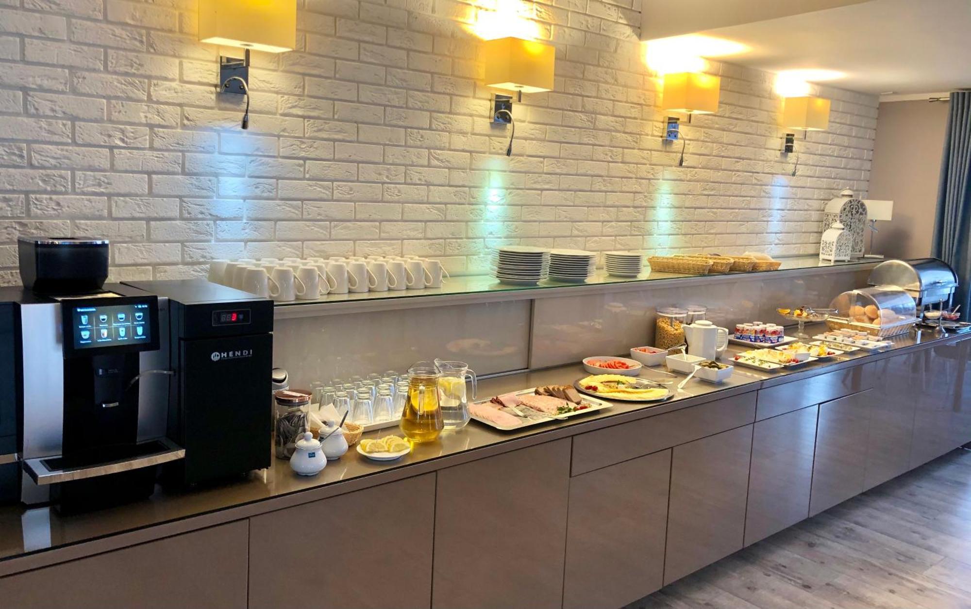 Hotel Krystyna Szczytno  Eksteriør bilde